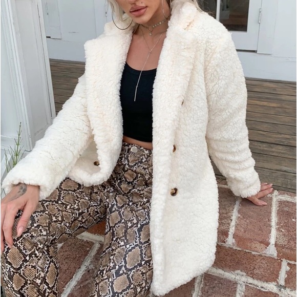 Eilly Bazar Double Button Teddy Coat - Picture 1 of 2